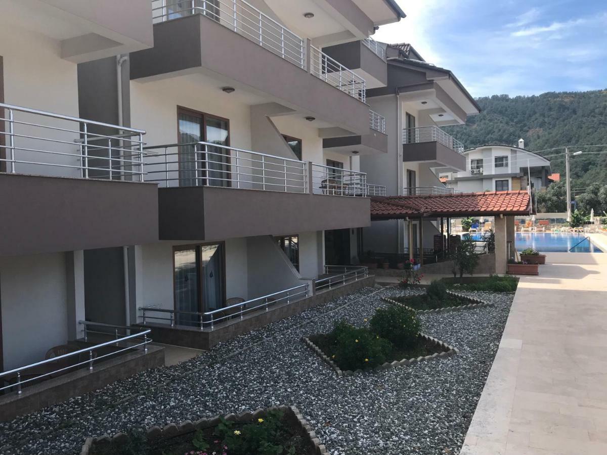 איסמלר Murat Apart Hotel מראה חיצוני תמונה